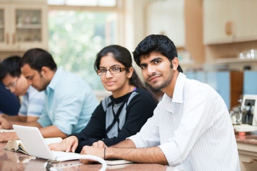 How to Conduct Career Counselor in Delhi